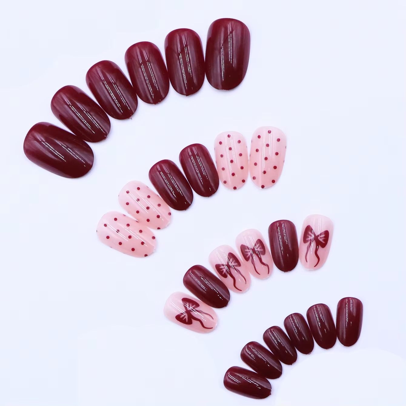 Faux ongles courts en forme d'amande