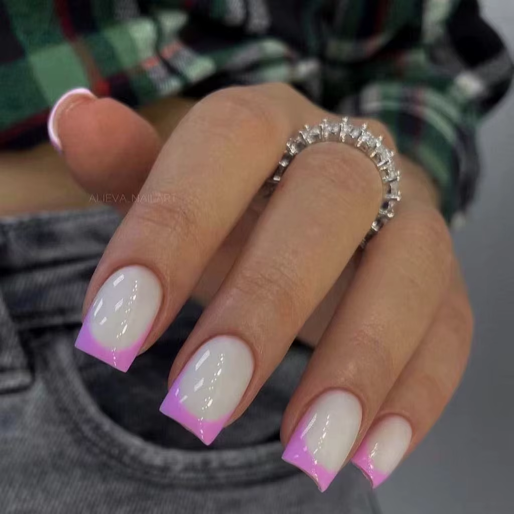 Jaune mode française portable Nail Art été Simple court amande faux ongles détachable fini