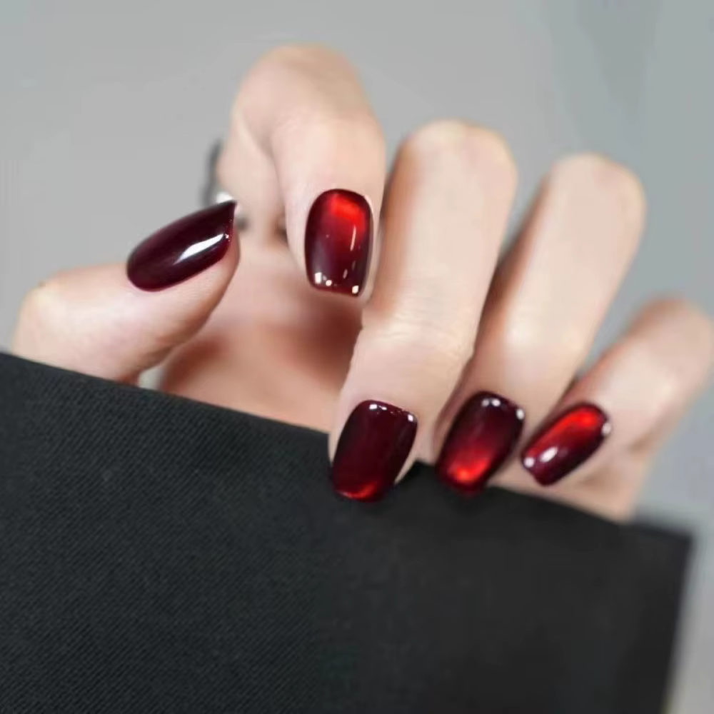 Faux ongles à tête carrée