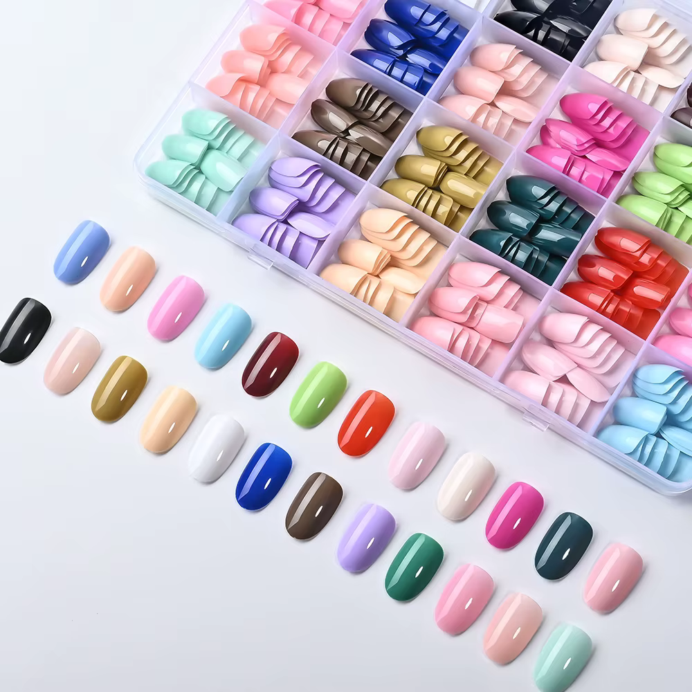 Faux ongles en amande courte 24 couleurs, effet macaron, brillants, faible saturation, vert, rouge, rose, couvrance totale, faux ongles d'été