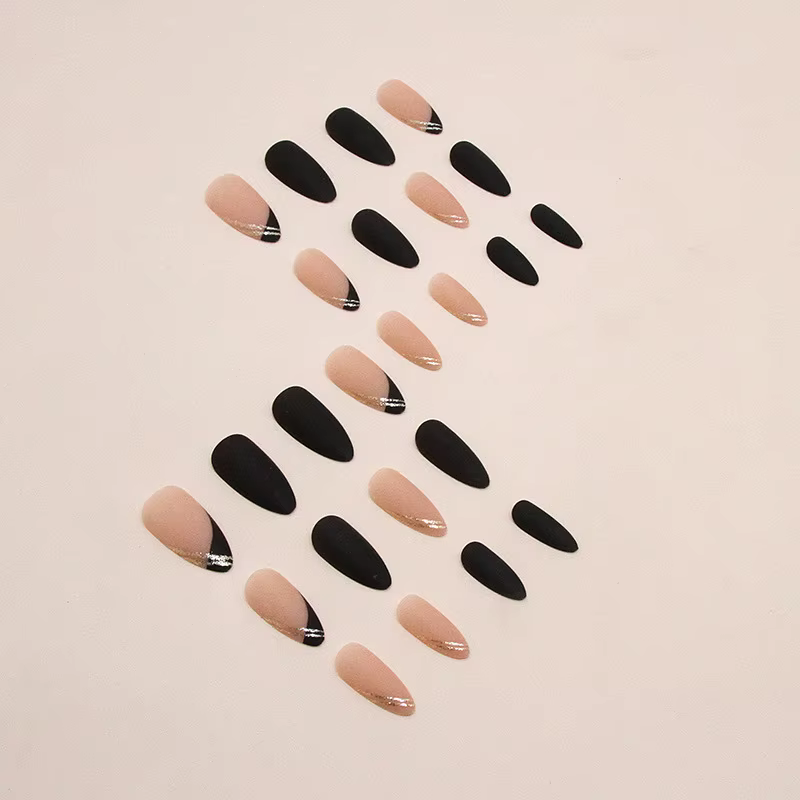 24 faux ongles à presser pour l'automne et l'hiver