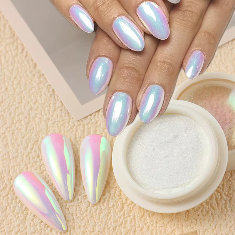Poudre à ongles chromée sirène irisée