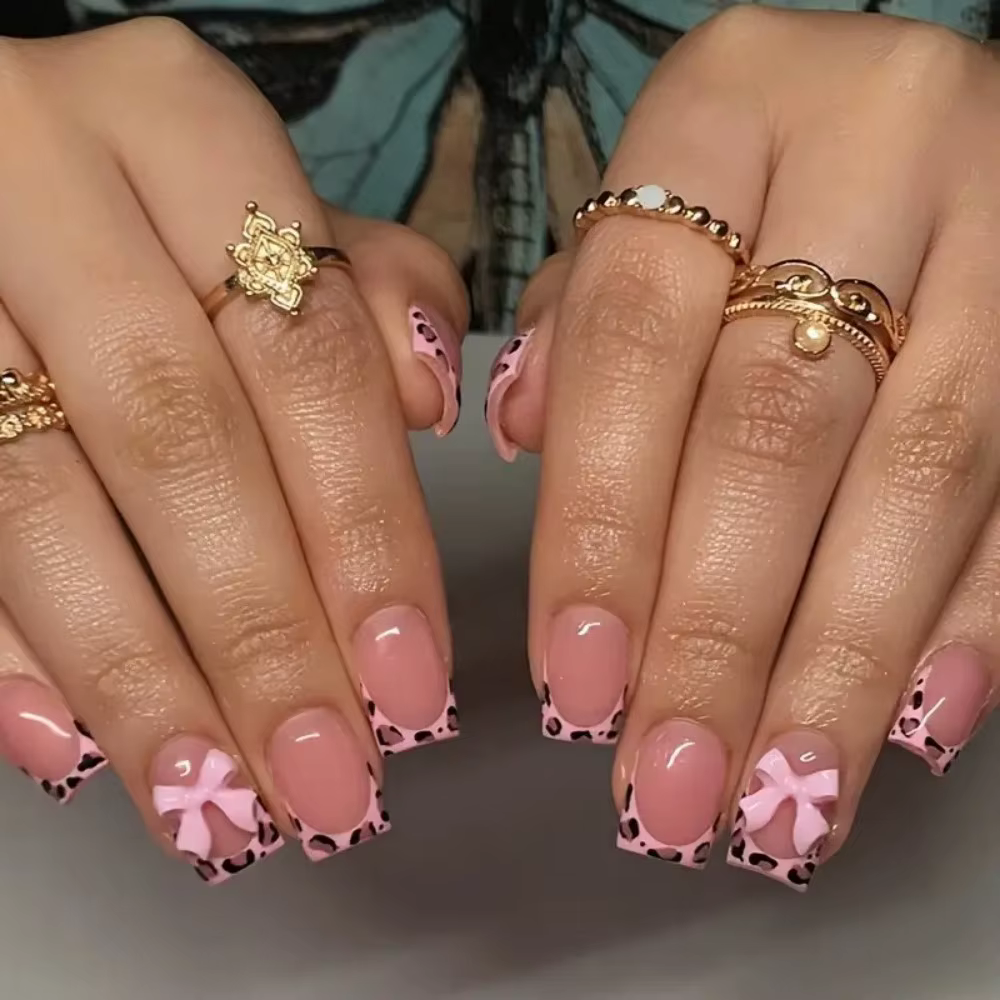24 faux ongles courts rose nude