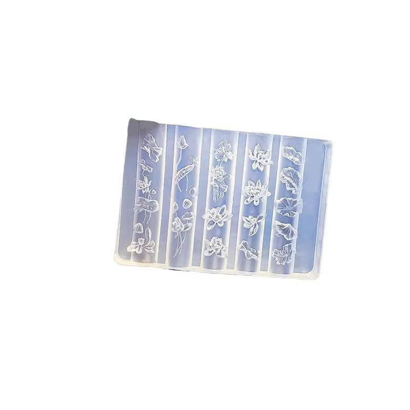 ✦ Moule à ongles en silicone 3D transparent motif lotus