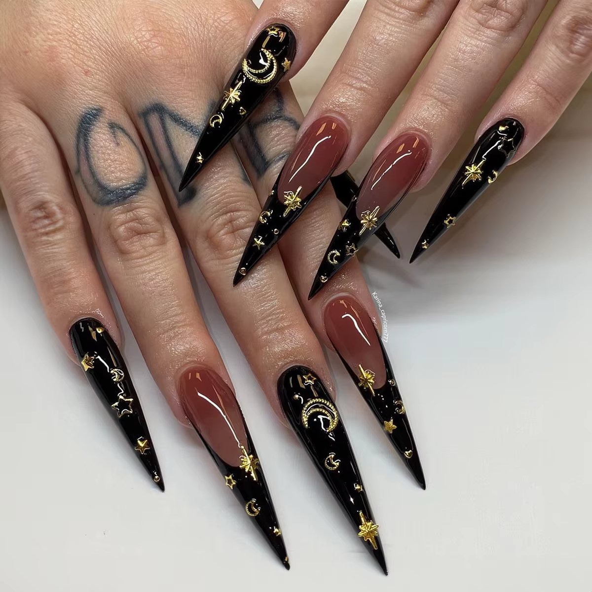 Faux Ongles Longs en Forme d'Amande pour Halloween