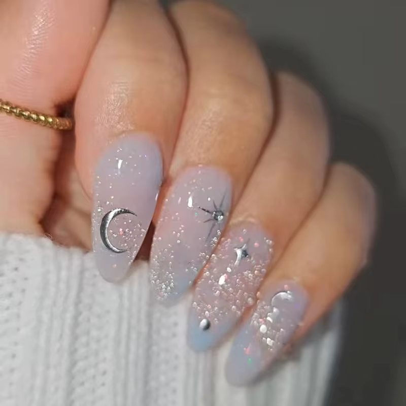 Faux ongles moyens pour femmes