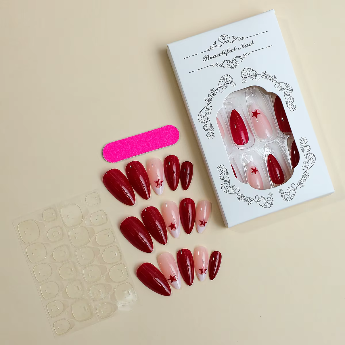 Faux ongles français rouge étoile à cinq branches