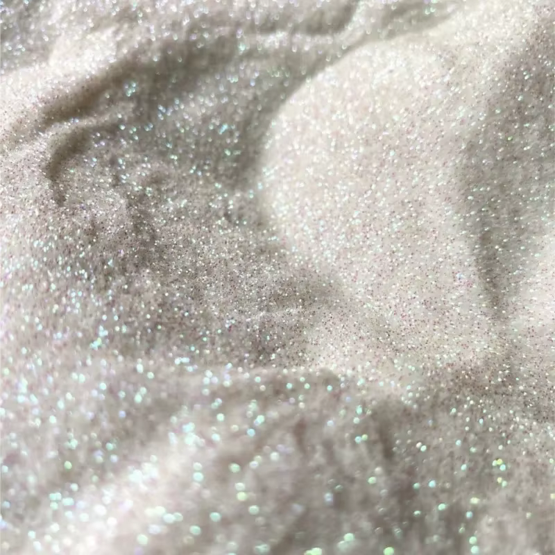 Poudre irisée blanche pour ongles
