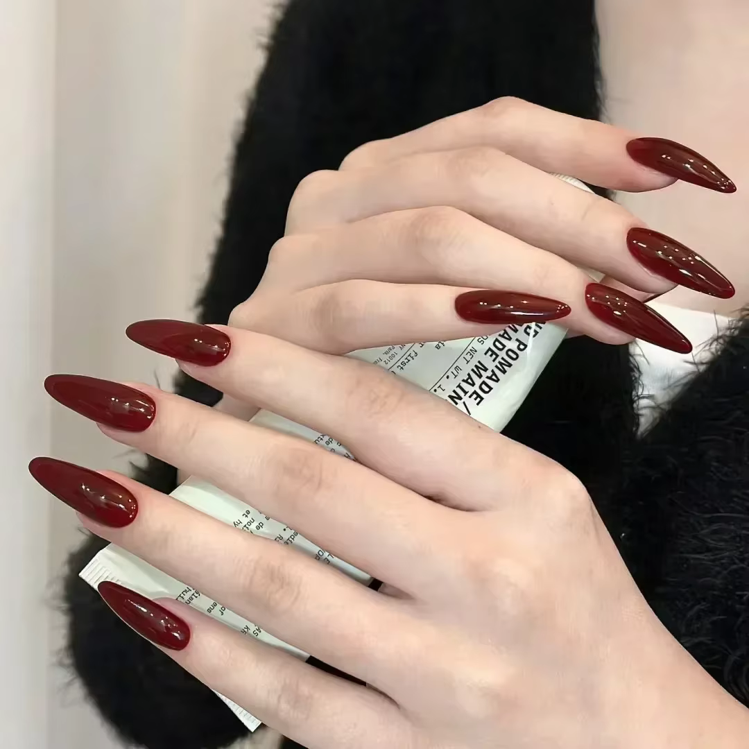 24 pièces ongles artificiels rouge vin portable avec colle faux
