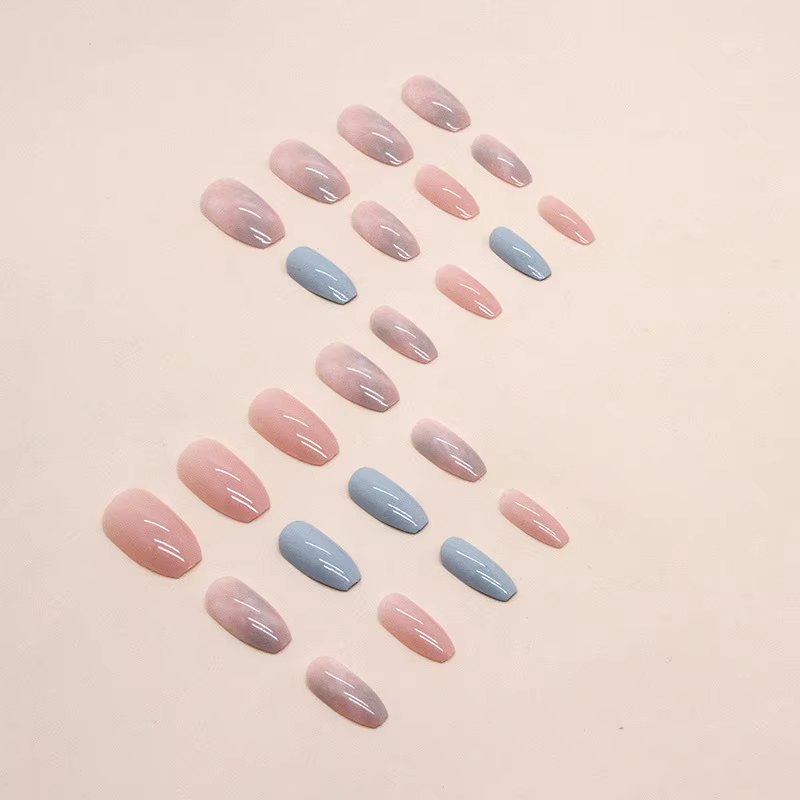 24 morceaux d'ongles longs et nus doux (forme carrée)