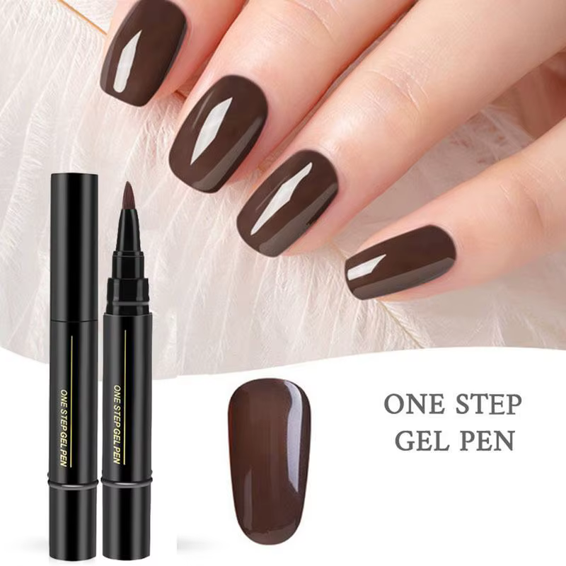 Stylo à vernis à ongles coloré