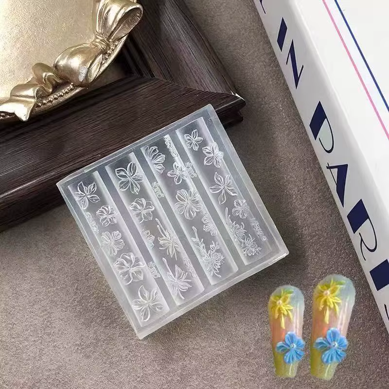 Moule à ongles en silicone motif pétales de fleurs printanières