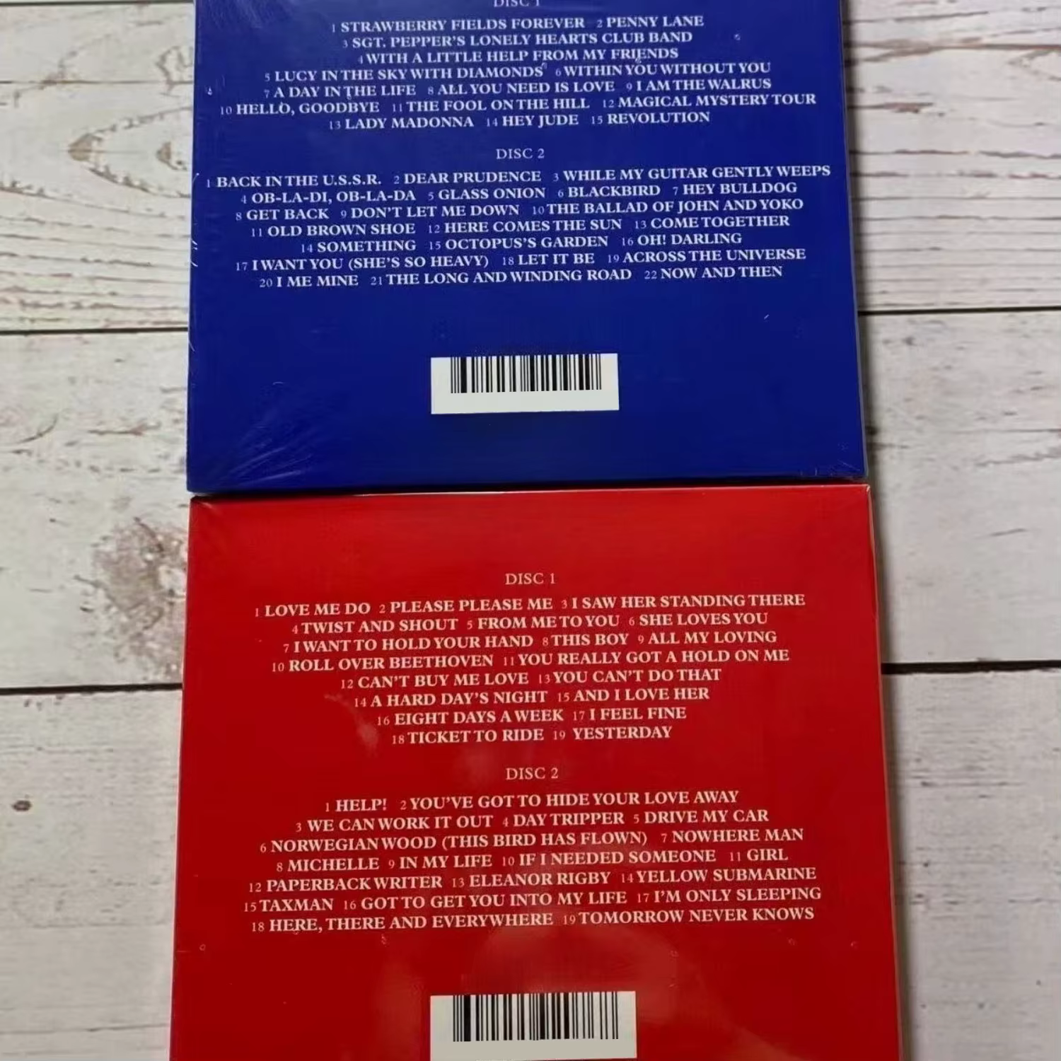 Timeless British Rock Expanded Compilation Set, couvertures bleues et rouges, avec des titres remasterisés et des enregistrements en studio supplémentaires