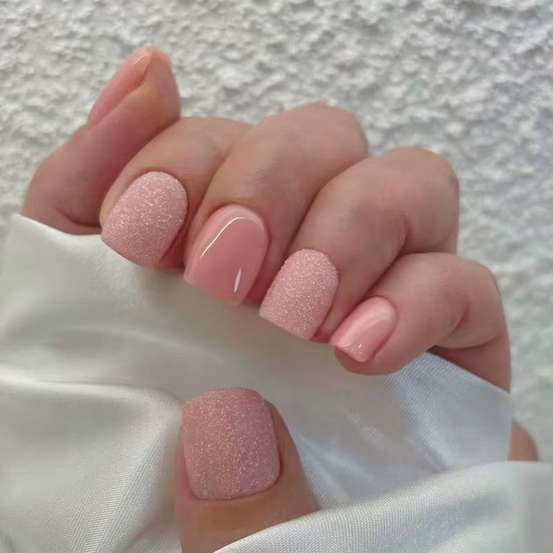24 ps/lot portant des faux ongles Art tournesol fleur blanchissant à la mode