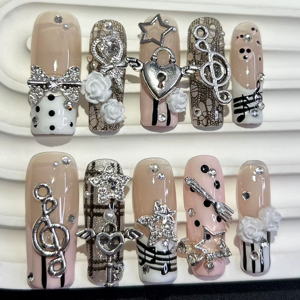 Faux ongles à presser faits main