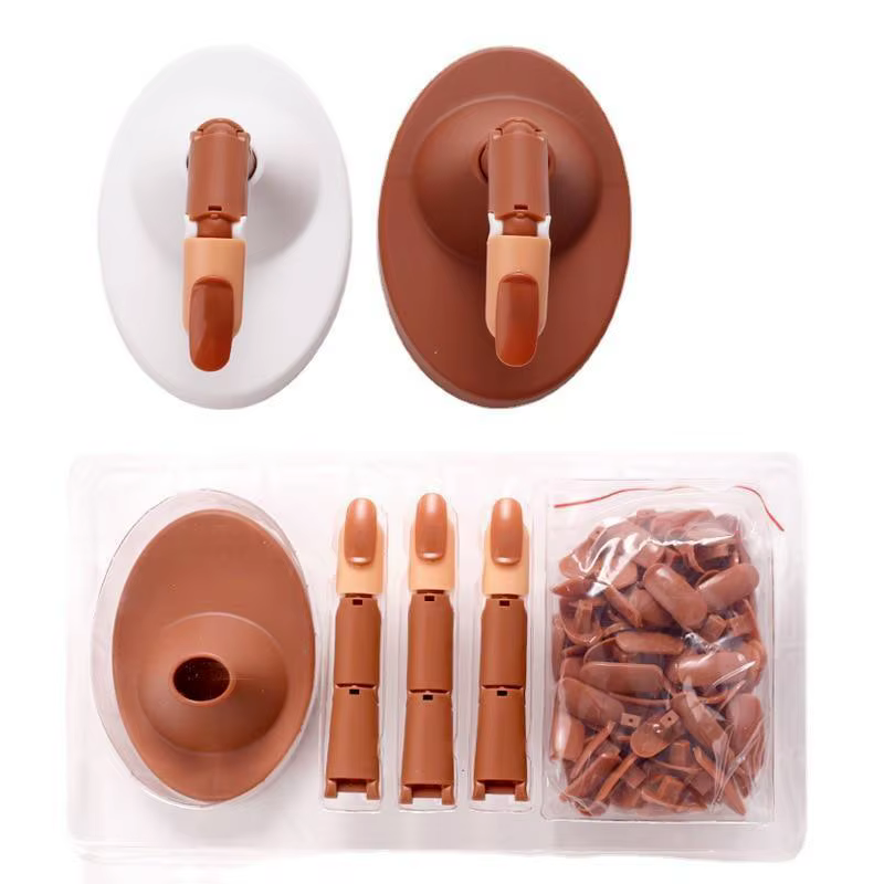 1 Ensemble de Modèles d'Entraînement pour Ongles avec Base et Support de Présentation