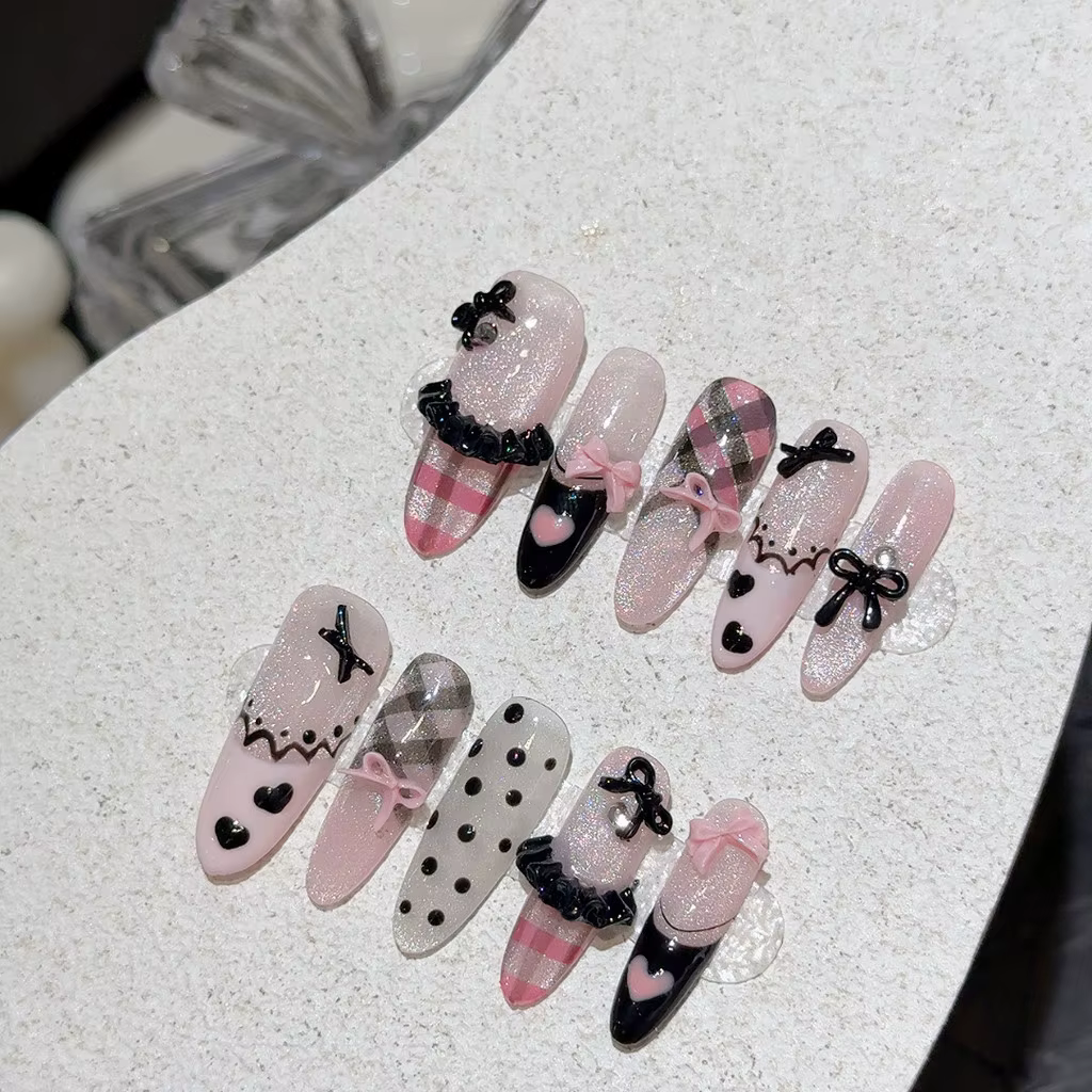 Noir rose doux français amande presse à la main sur les ongles grille à pois amour jupe Ballet faux