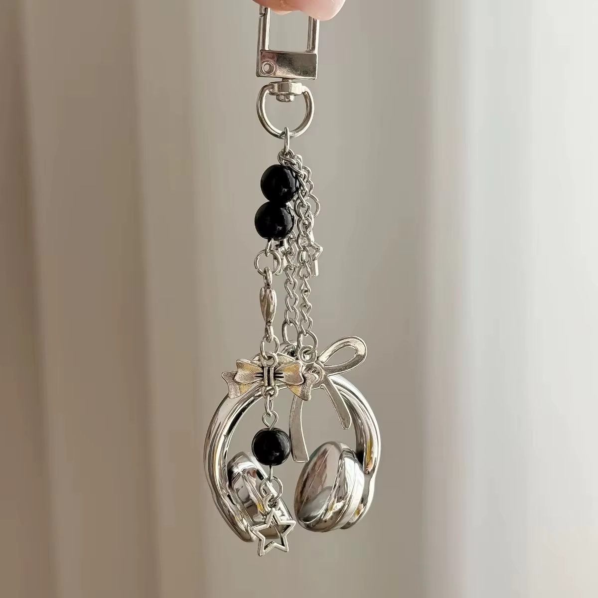 Breloques de sac pour écouteurs de musique haut de gamme, porte-clés unisexe, sangle de téléphone, cadeaux pour couple, accessoire pendentif pour sac à dos
