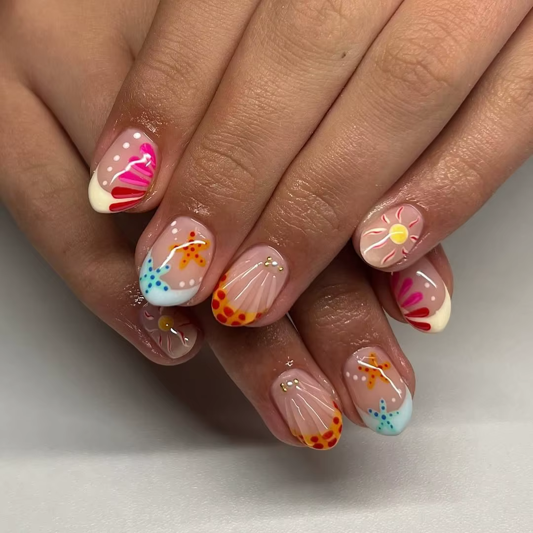 Ongles courts d'été en acrylique fait à la main