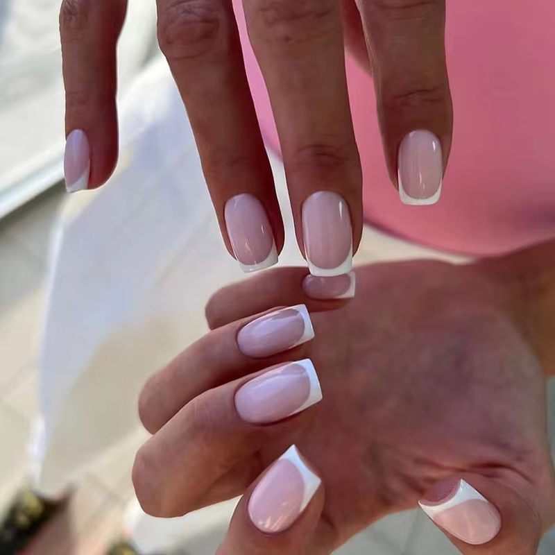 Faux ongles français à pression rose
