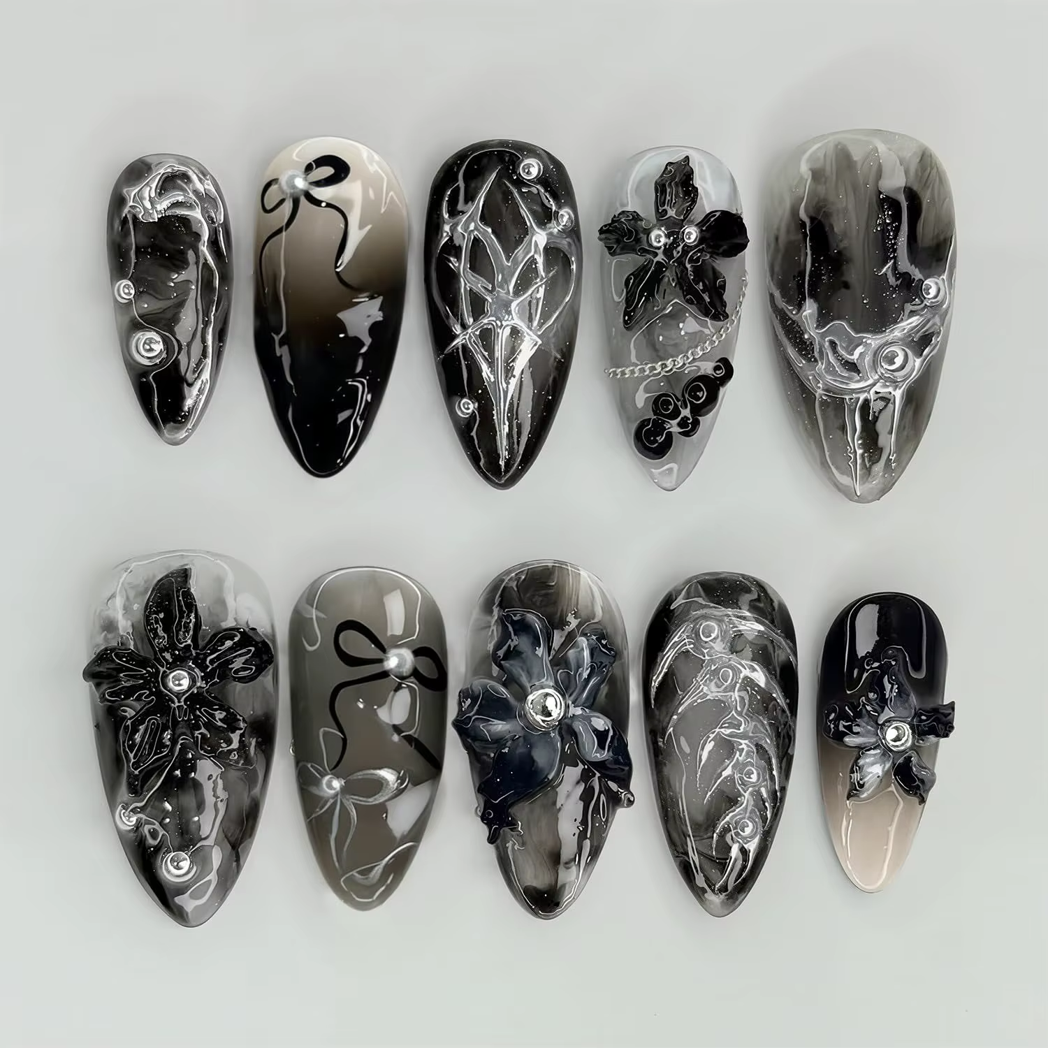 24 pièces faux ongles fille épicée arc argenté avec diamant