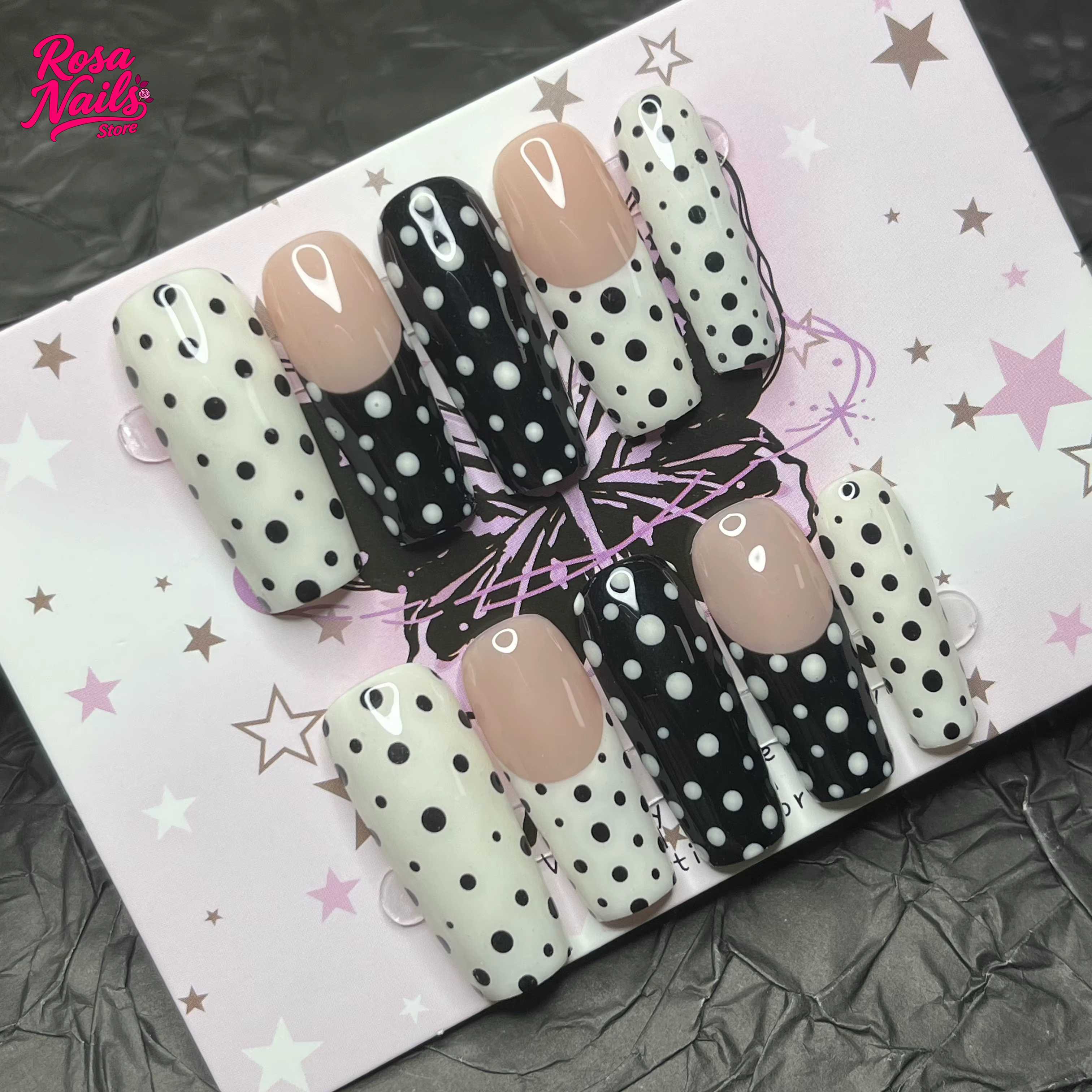 Ensemble de presse sur ongles à pois Pressons noir et blanc