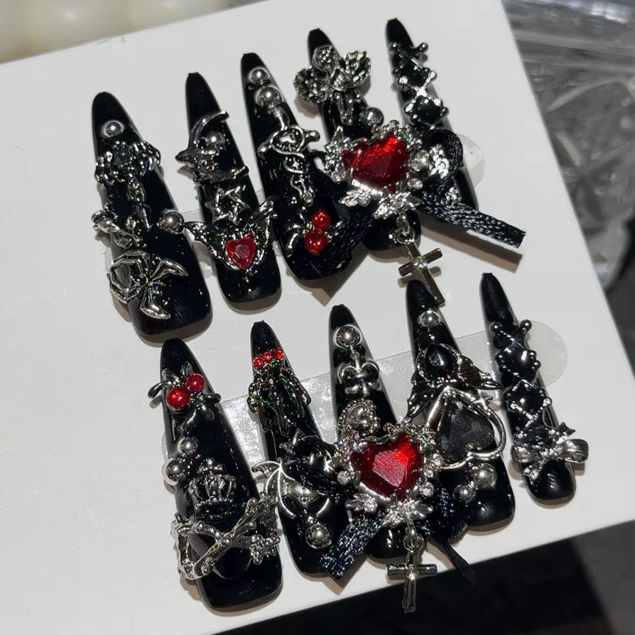 Menhera Y2K Spice Girls Faux Ongles à Presser Faits Main Noirs et Rouges à Pointe Longue