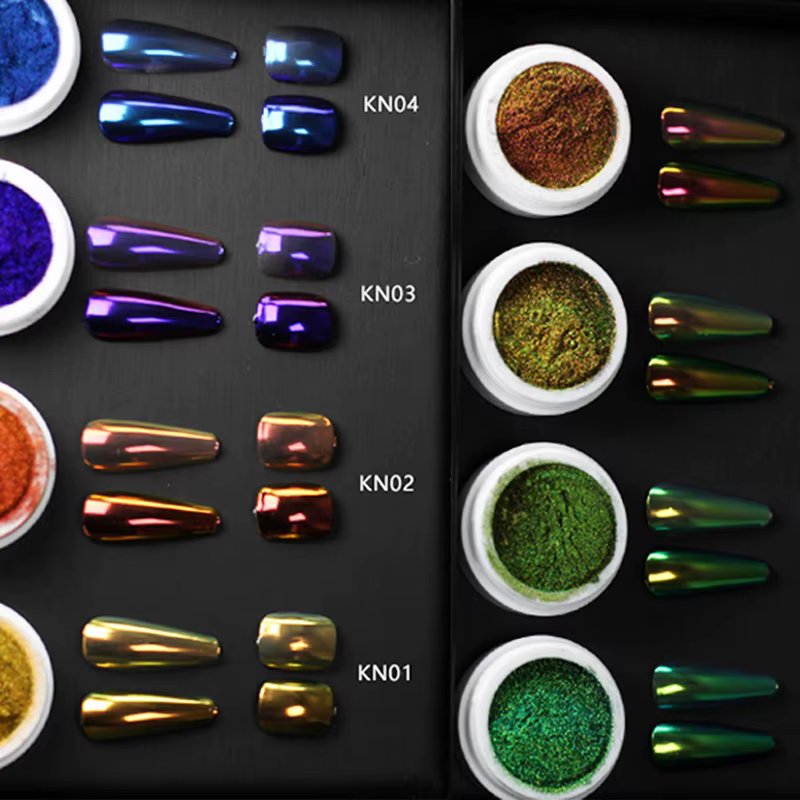 Poudre chromée pour ongles