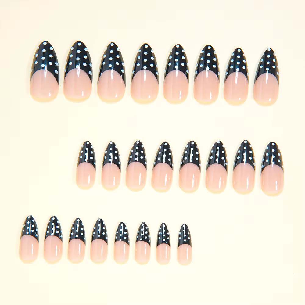 Faux ongles moyens pour femmes et filles