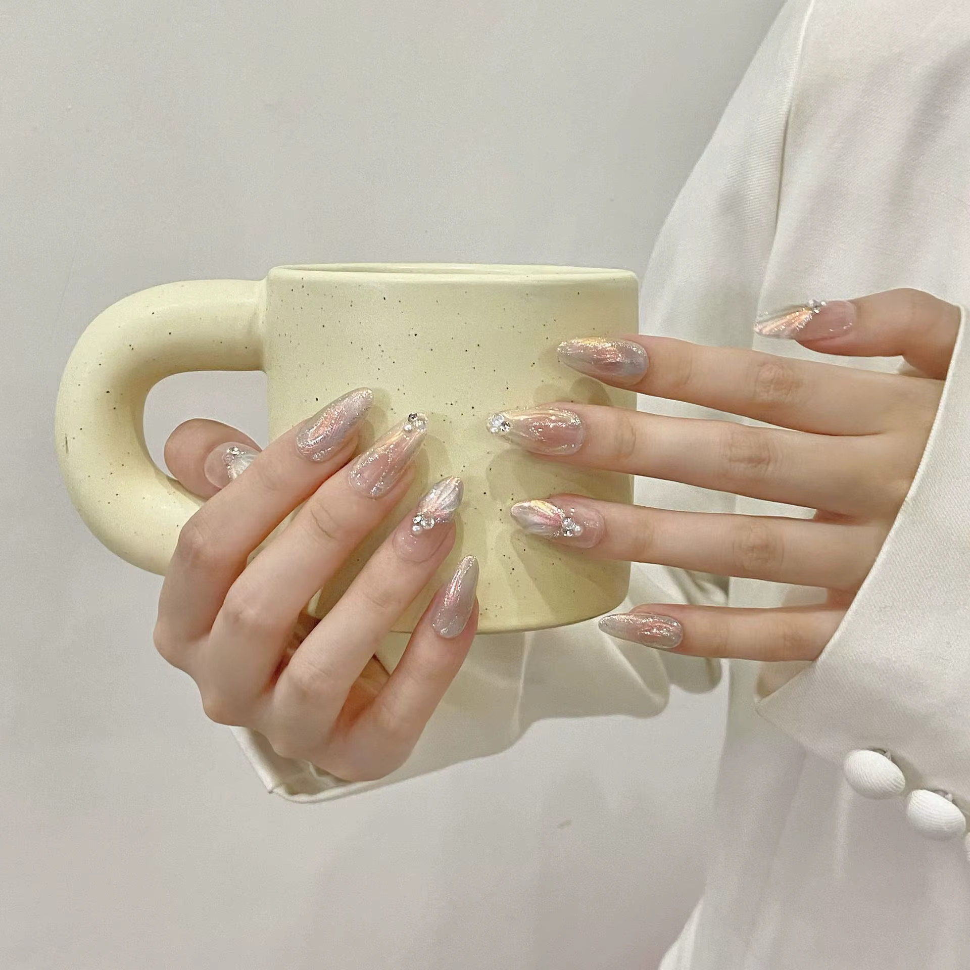 10 faux ongles ovales faits à la main
