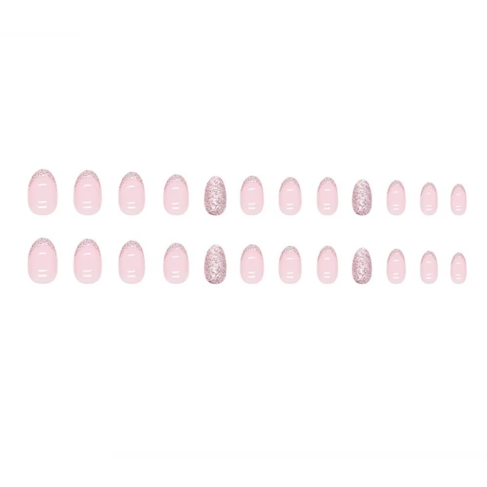 Faux ongles pailletés à base d'amande pour femme
