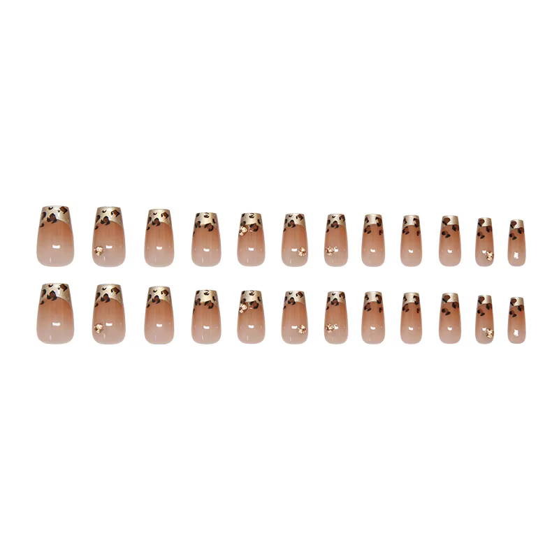 Faux ongles longs à presser