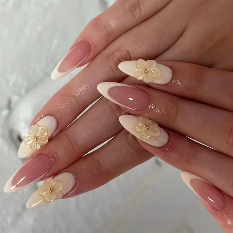 Faux ongles à presser en amande