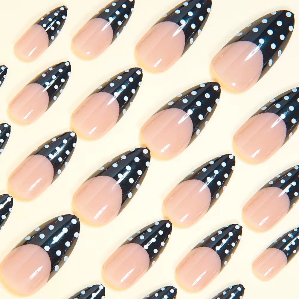 Faux ongles moyens pour femmes et filles