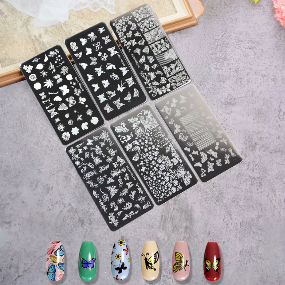 Plaques de tamponnage pour nail art de formes variées