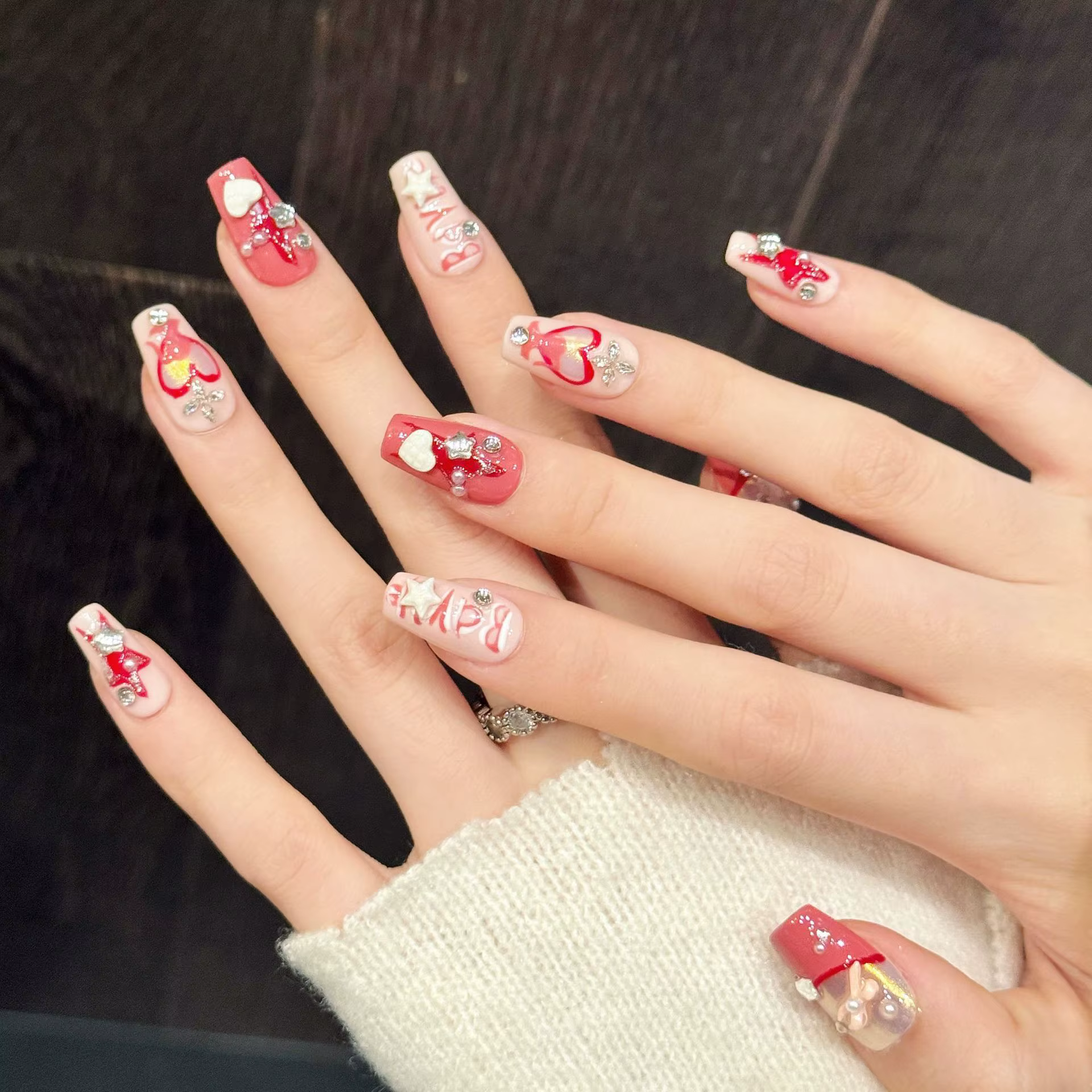 10 faux ongles en forme de cercueil faits à la main