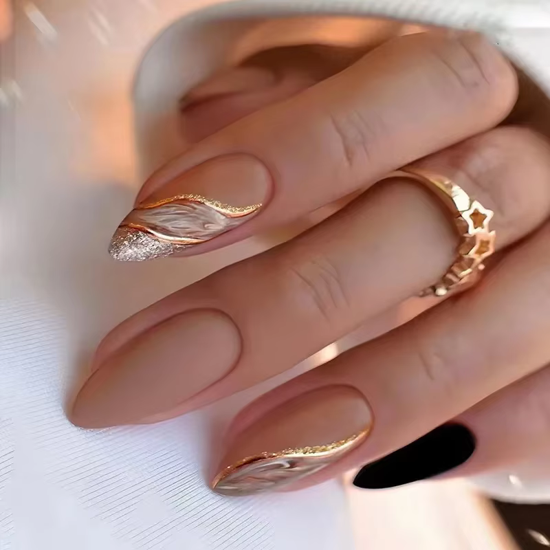 Brown Lake-Faux Ongles avec Gelée Autocollante