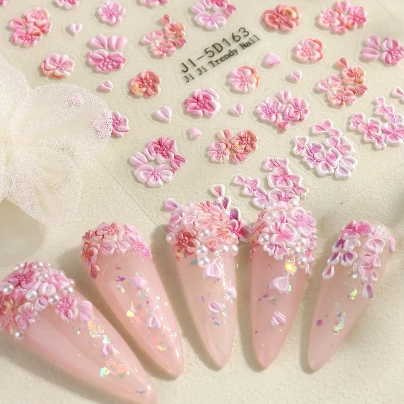 Autocollants pour ongles floraux colorés 5D