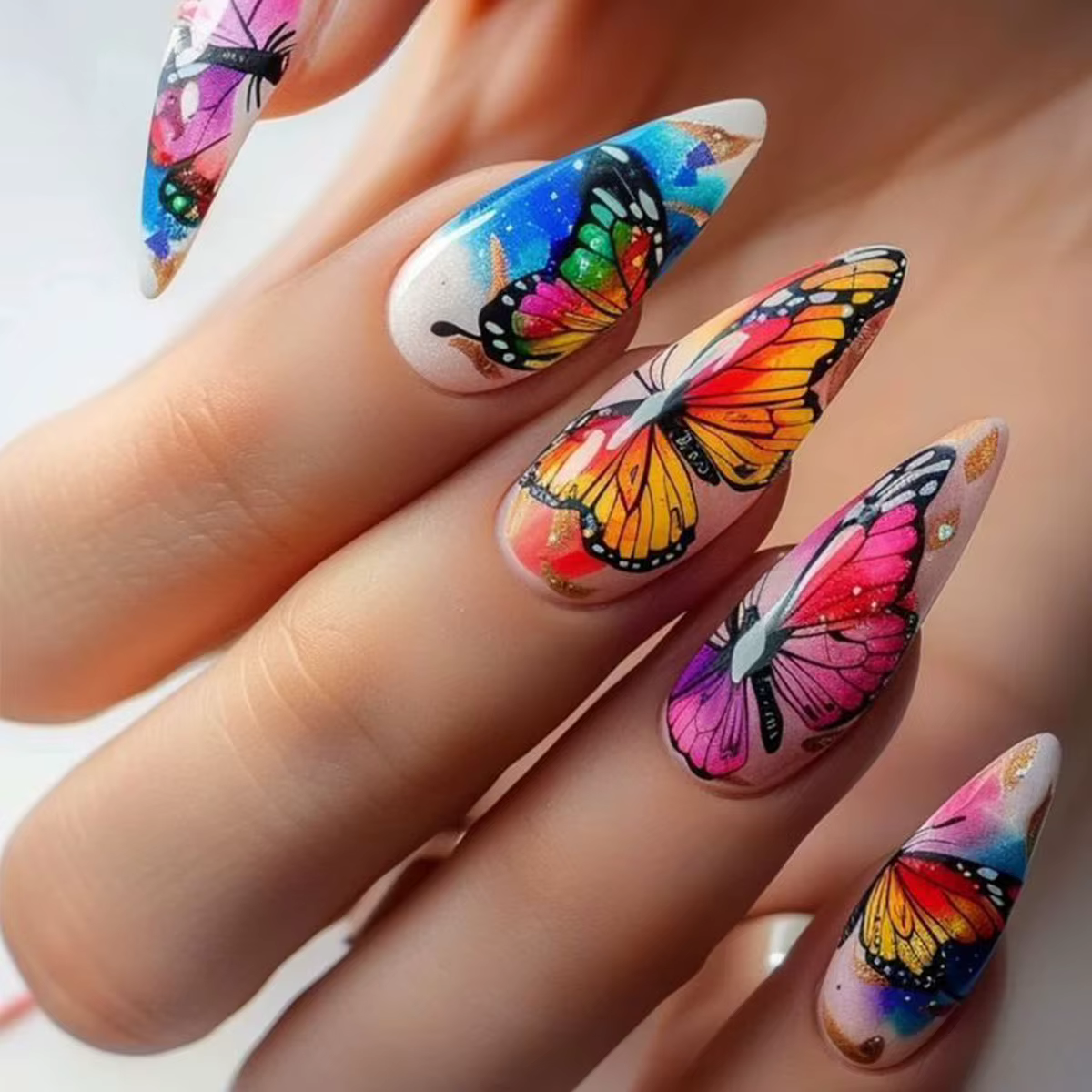 Faux ongles moyens pour femmes et filles