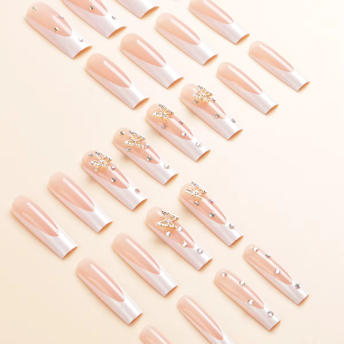 24 morceaux d'ongles longs et nus doux (forme carrée)