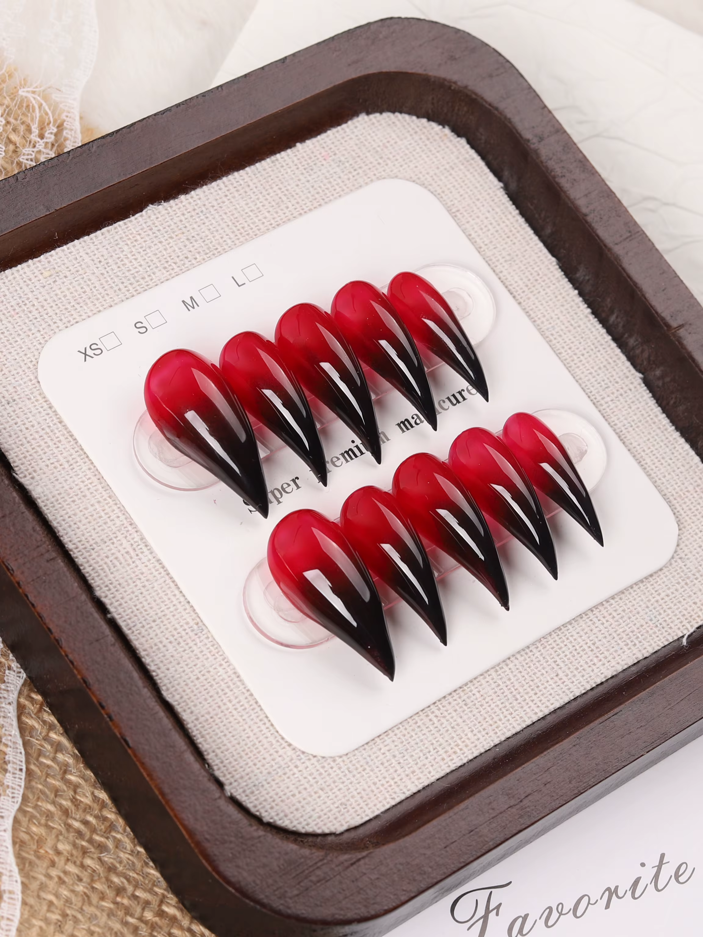 10 faux ongles longs et pointus en forme de griffes de dragon