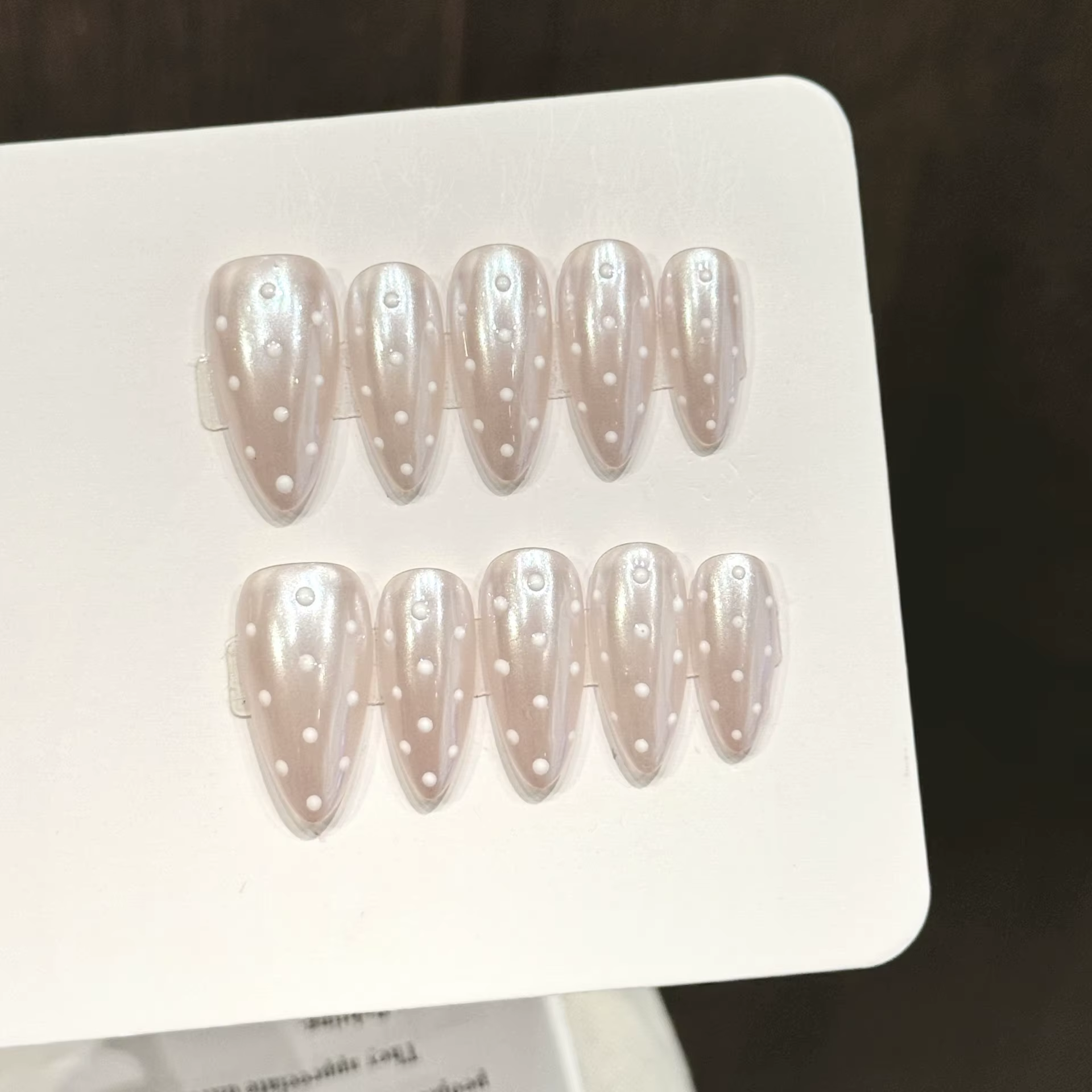10 pièces presse à la main sur les ongles rétro marron amande point impression Design faux