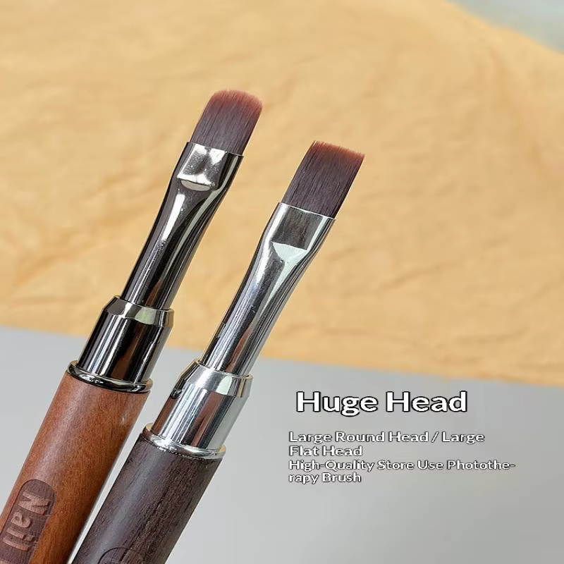Pinceau de peinture sur Gel en bois