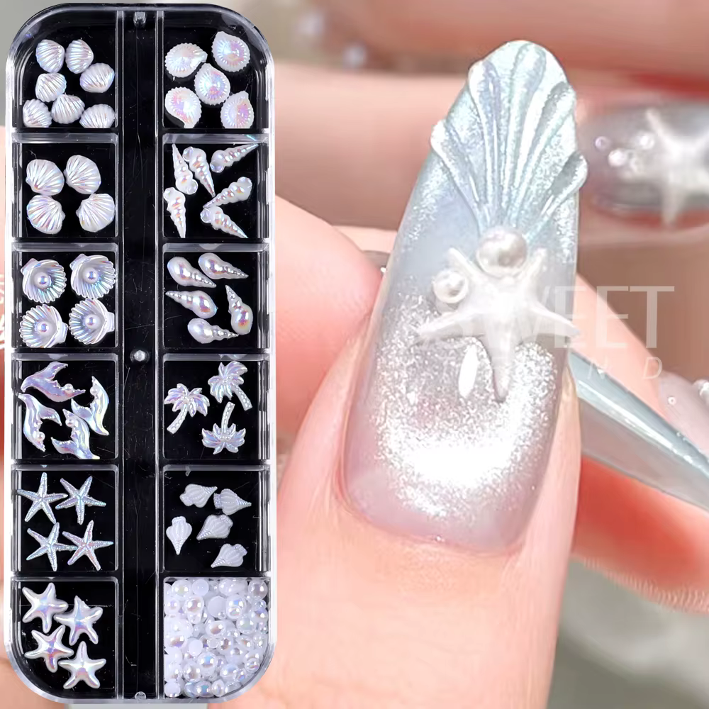 SWEET TREND - 12 compartiments de breloques 3D pour nail art sur le thème de l'océan : coquillages Aurora