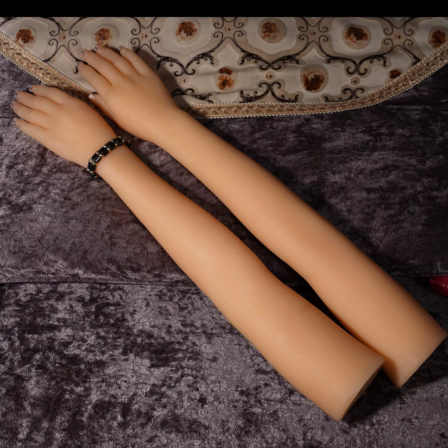 1 modèle de main féminine peinture en Silicone enseignement faux bras Long TPE manucure Art affichage pratique des doigts pour les ongles en acrylique LAM01