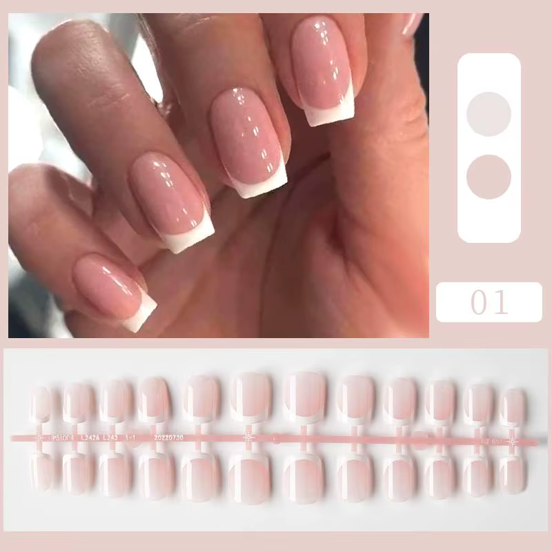 Faux ongles de Style français