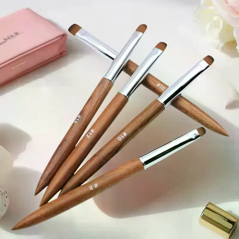Pinceaux de nail art français