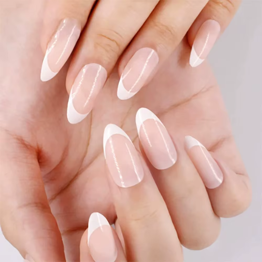 24 faux ongles à presser en forme d'amande