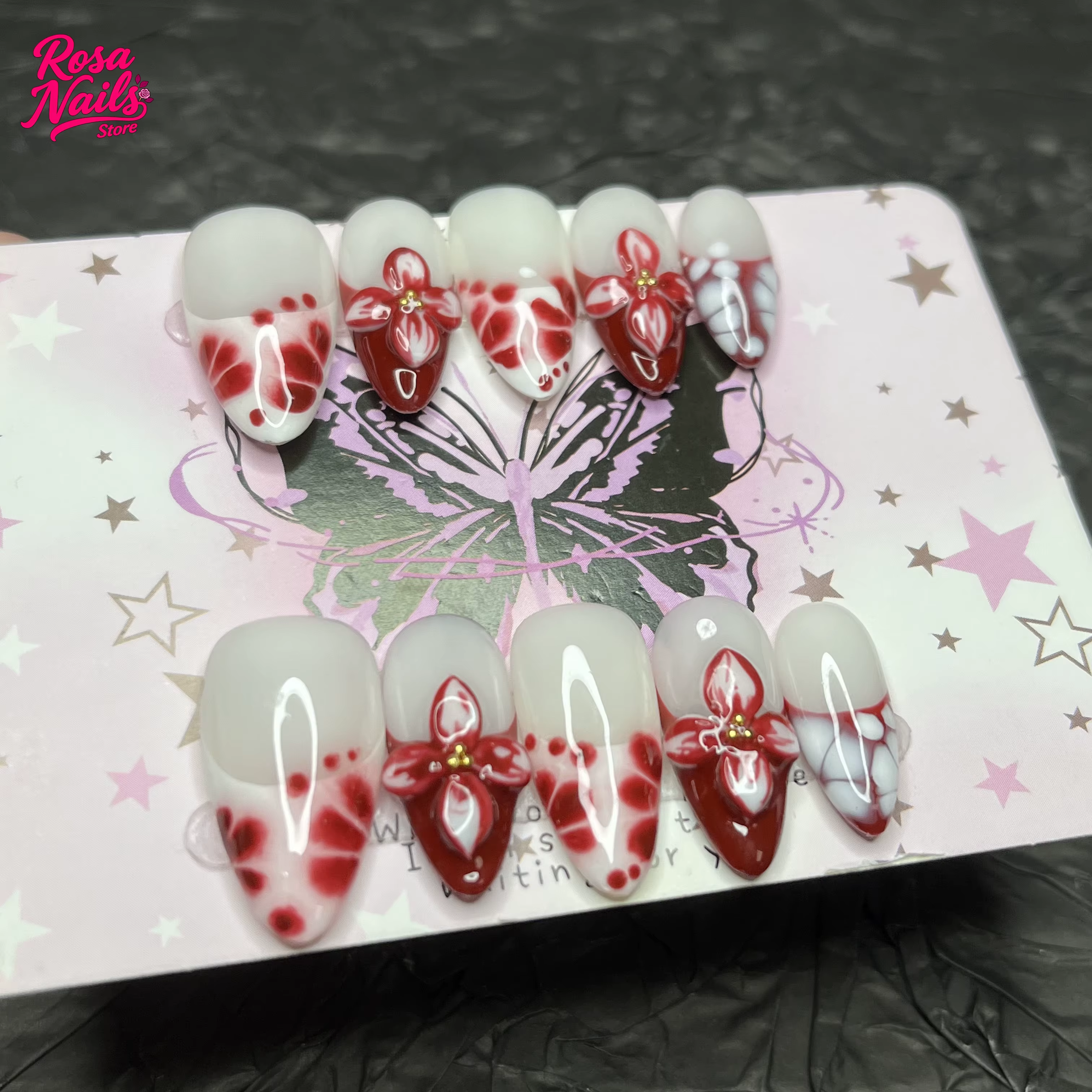 10 pièces presse à la main sur les ongles rouge 3D fleur amande