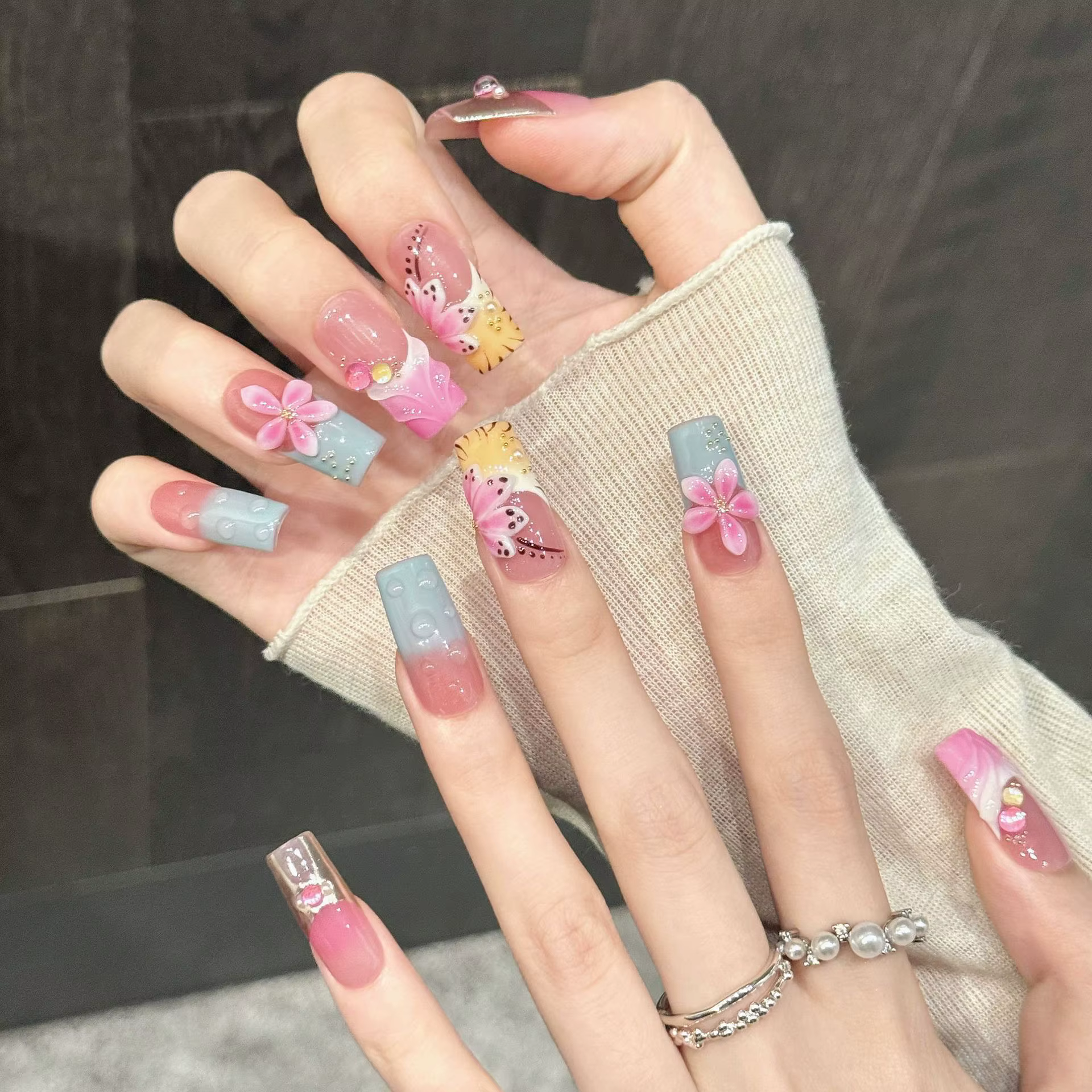 10 faux ongles carrés longs faits à la main